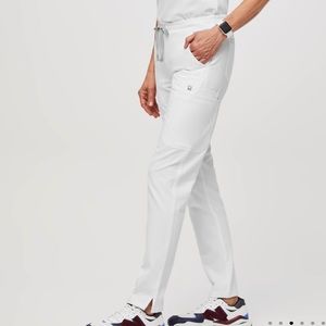 Figs white scrub bottoms